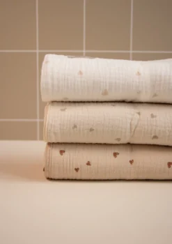 New Mulltuch 'Heart' 60 x 60 cm Mulltücher|Mulltücher