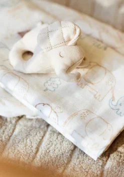 New Rassel 'Elephant Tales' Spielzeug|Rasseln & Greiflinge